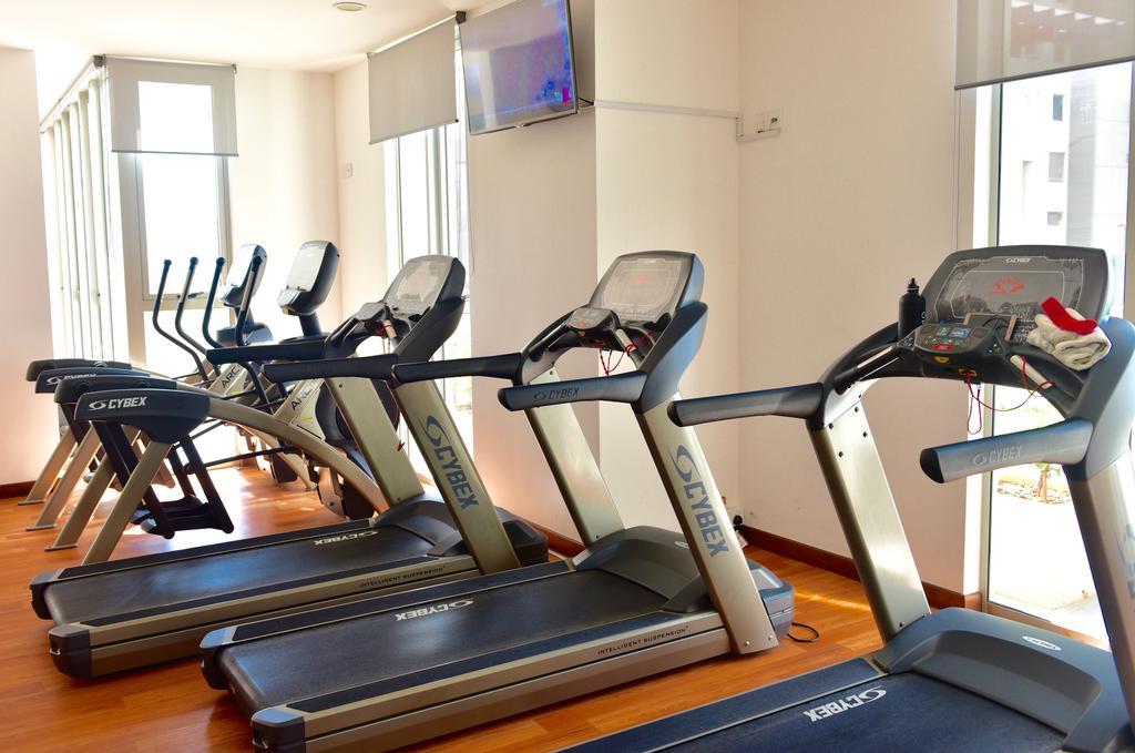 Skylounge Apartment โคลอมโบ ภายนอก รูปภาพ
