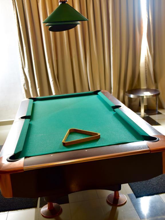 Skylounge Apartment โคลอมโบ ภายนอก รูปภาพ