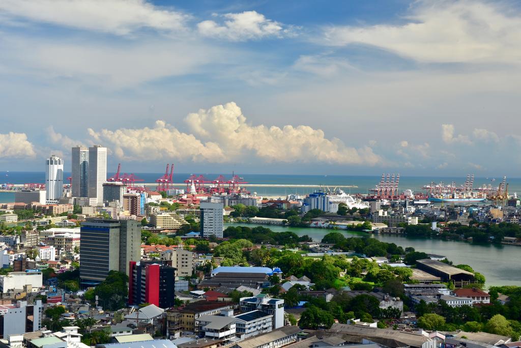 Skylounge Apartment โคลอมโบ ภายนอก รูปภาพ